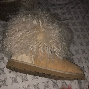 Ugg sheep hair